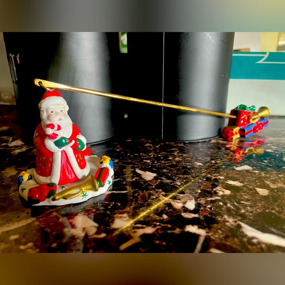 Santa Snuffer P7605 - Picture 1 of 7